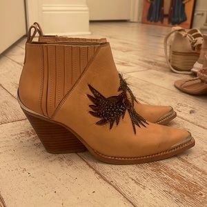 jeffery campbell feathered boots!